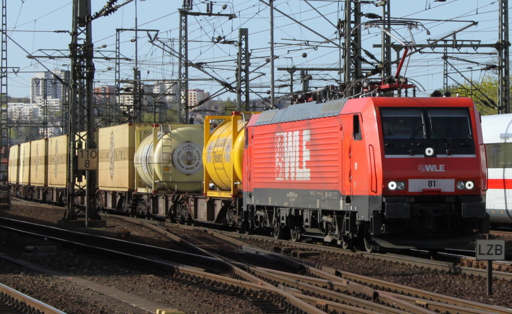 WLE 81 mit Warsteinerzug am 11.04.11 in Fulda