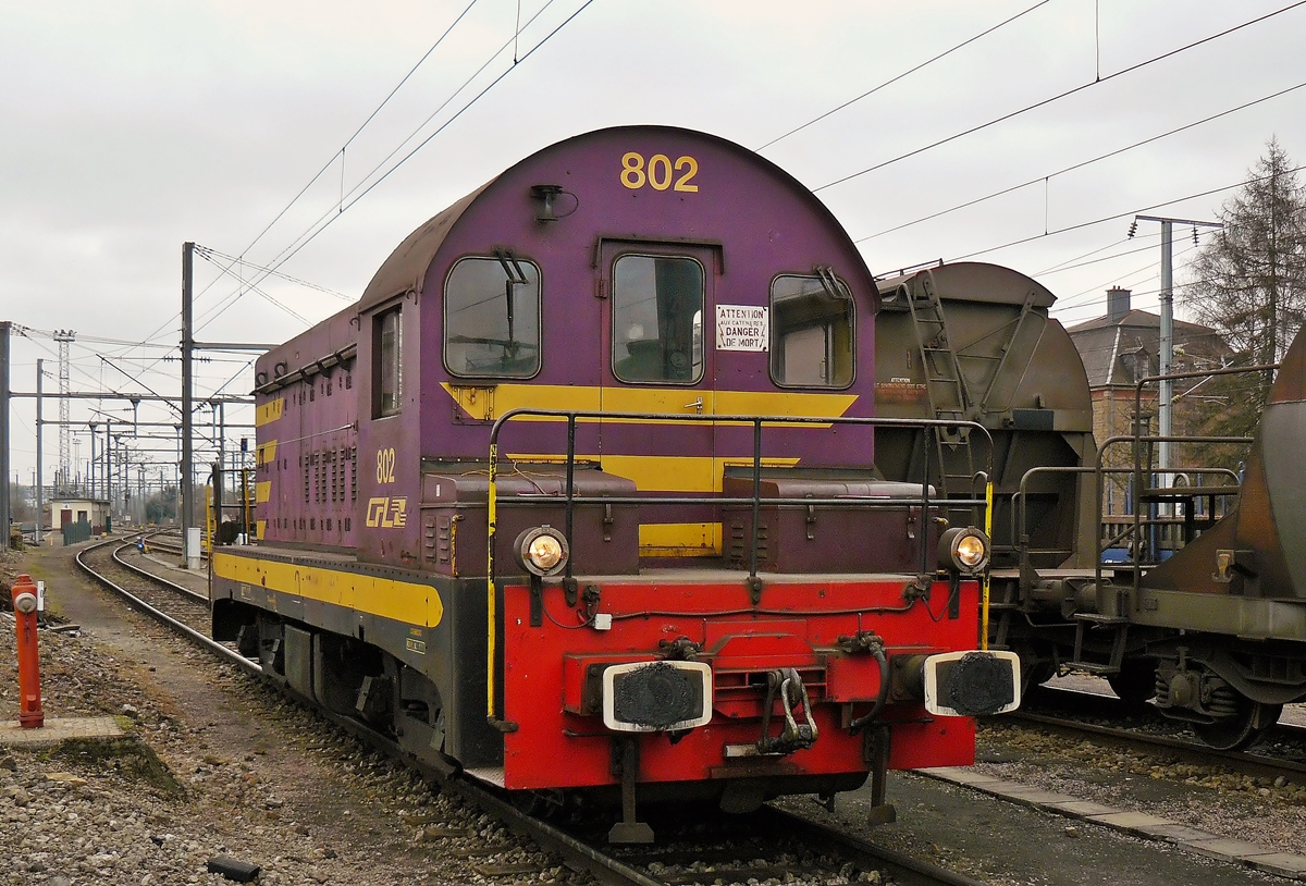 . Aus dem Archiv - Die Diesellok 802 druchfhrt am 24.02.2009 den Bahnhof von Ptange. (Hans)