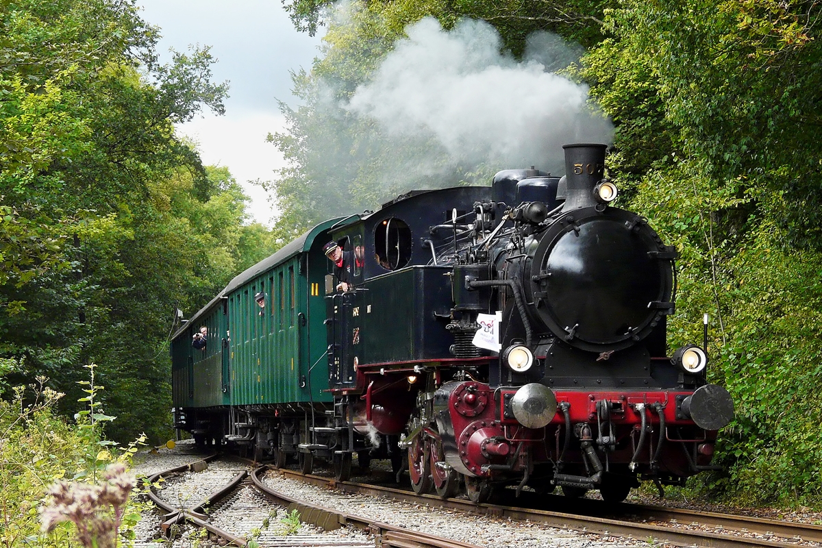 . Die KDL 7  Energie 507  erreicht mit ihrem Museumszug am 13.09.2011 den Endbahnhof Fond de Gras. (Jeanny) 