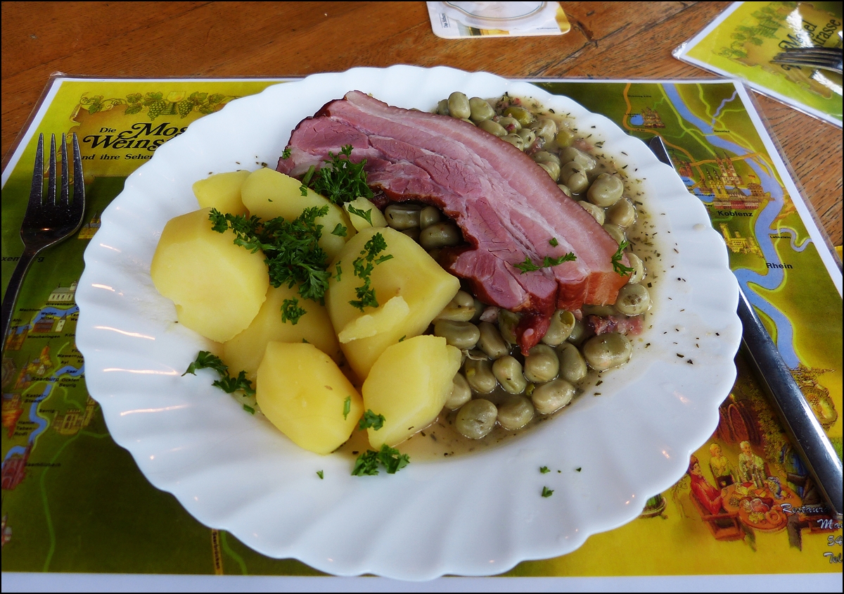 . Rauchfleisch mit dicken Bohnen und Kartoffeln. 06.10.2013 (Jeanny)