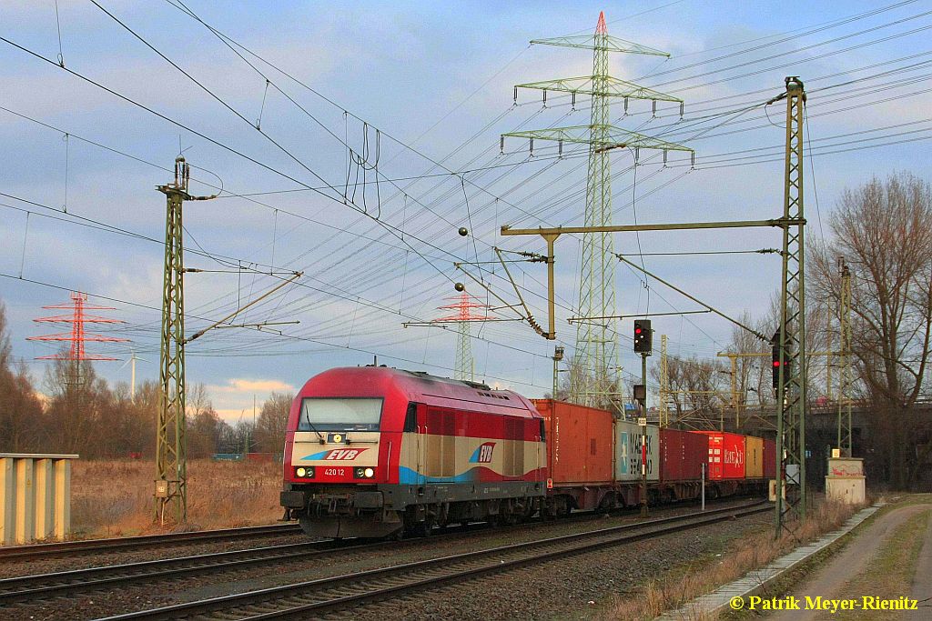 05/02/2015:
EVB 420 12 am rangieren in Hamburg-Waltershof am Umspannwerk