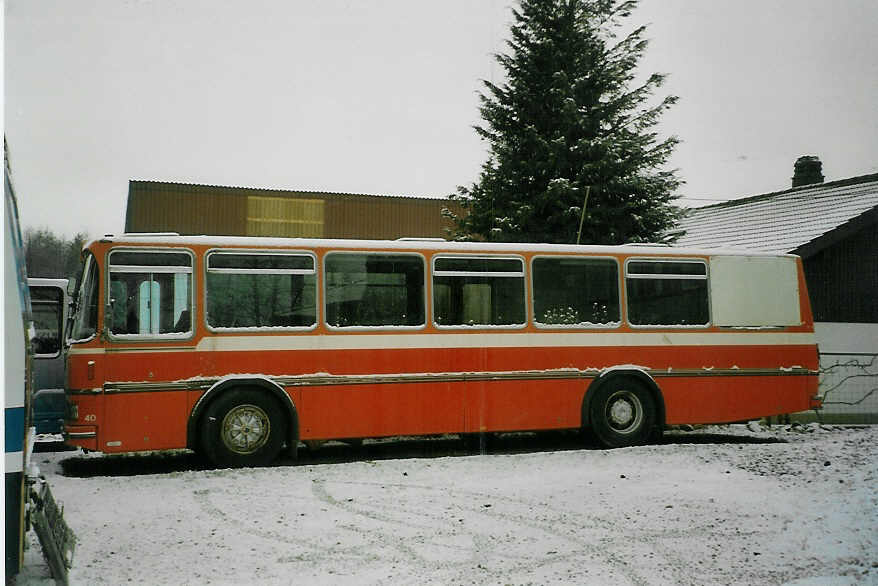 (082'223) - ZVB Zug - Nr. 40 - Saurer/Hess (ex Nr. 30) am 28. Dezember 2005 in Btzberg, Heiniger