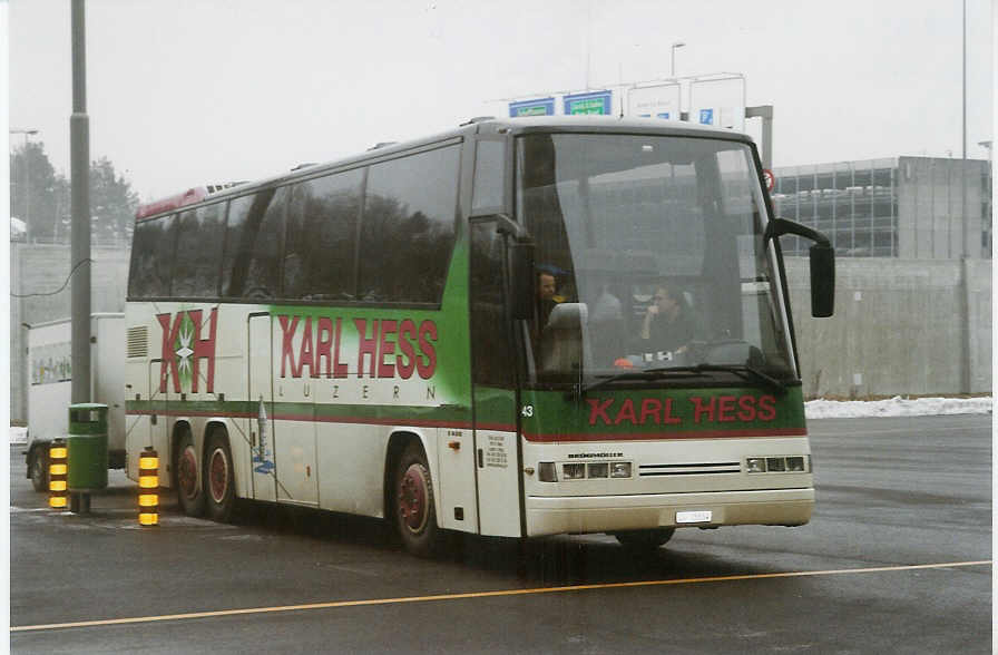 (082'601) - Hess K., Luzern - Nr. 43/LU 15'554 - Drgmller am 14. Januar 2006 in Zrich, Flughafen