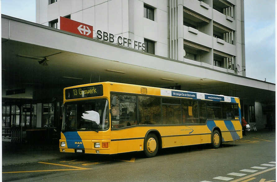 (083'231) - ASm Langenthal - Nr. 736/BE 401'922 - MAN/Lauber-MAN (ex RVO Langenthal) am 20. Februar 2006 beim Bahnhof Langenthal