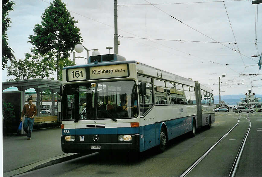 (085'604) - VBZ Zrich - Nr. 586/ZH 588'586 - Mercedes am 25. Mai 2006 in Zrich, Brkliplatz