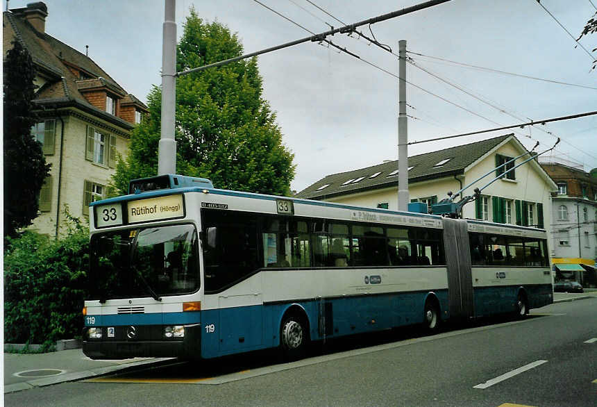 (085'626) - VBZ Zrich - Nr. 119 - Mercedes Gelenktrolleybus am 25. Mai 2006 in Zrich, Klusplatz