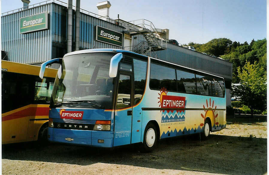 (086'319) - AGSE Eptingen - Setra am 18. Juni 2006 in Kloten, EvoBus