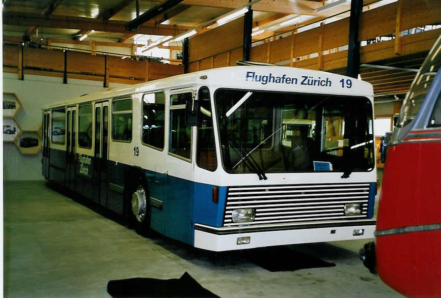 (086'702) - Flughafen, Zrich - Nr. 19 - FBW/Hess am 18. Juni 2006 in Wetzikon, FBW-Museum