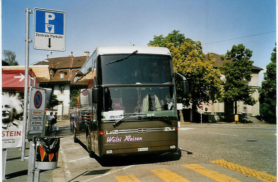 (086'822) - Wlti, Dotzigen - BE 544'606 - Van Hool am 25. Juni 2006 in Bern, Helvetiaplatz