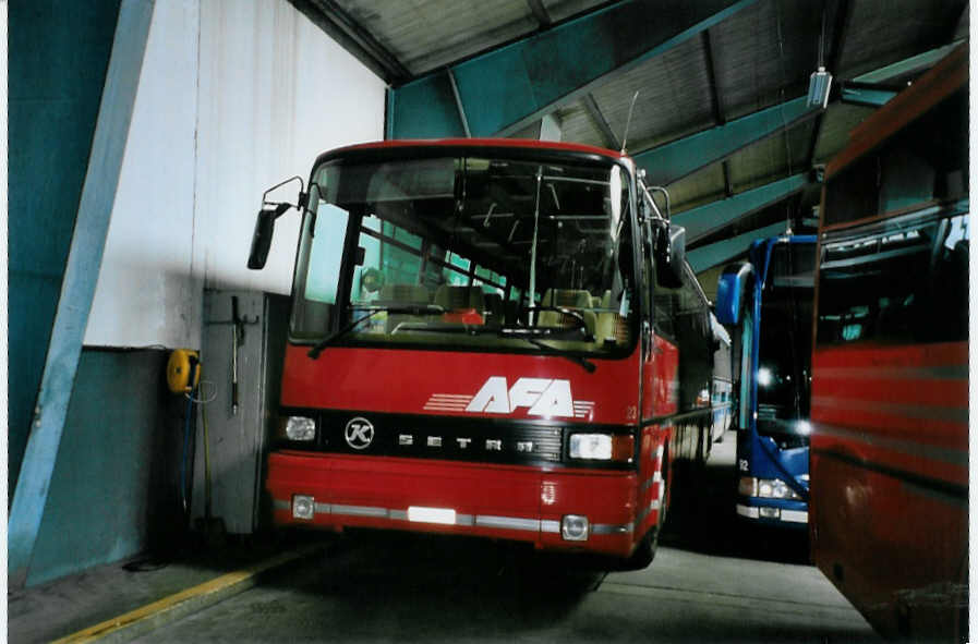 (088'412) - AFA Adelboden - Nr. 23/BE 26'709 - Setra (ex Nr. 9) am 1. August 2006 im Autobahnhof Adelboden