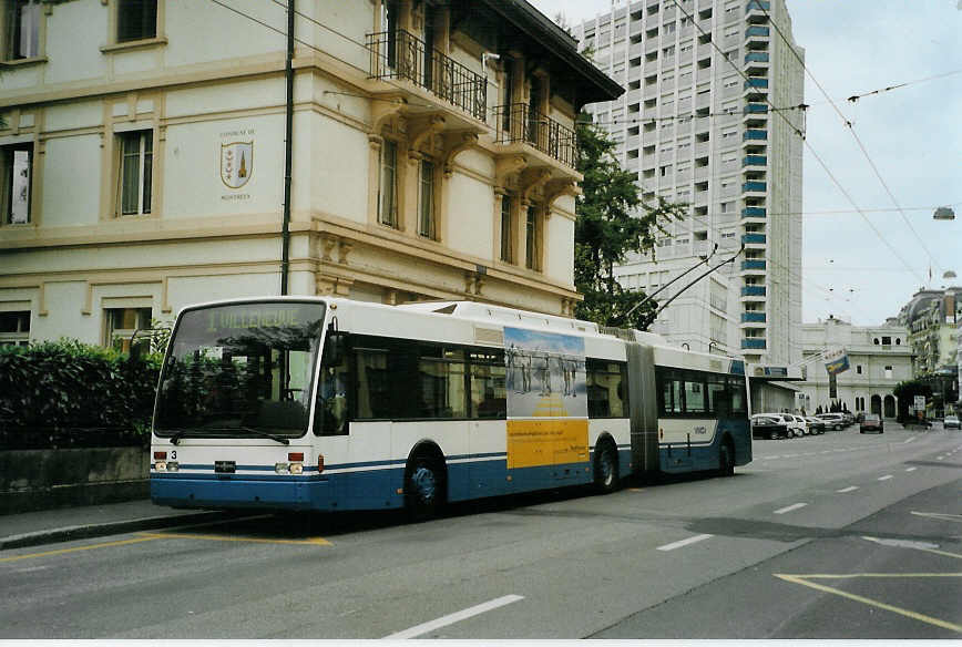 (088'831) - VMCV Clarens - Nr. 3 - Van Hool Gelenktrolleybus am 7. August 2006 in Montreux, Escaliers de la Gare