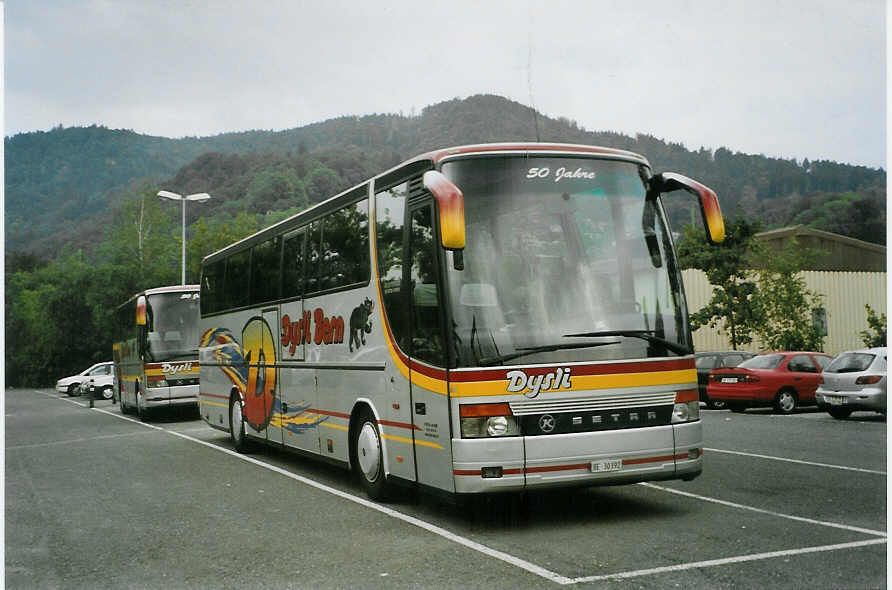 (088'909) - Dysli, Bern - Nr. 28/BE 30'392 - Setra am 10. August 2006 in Thun, Seestrasse