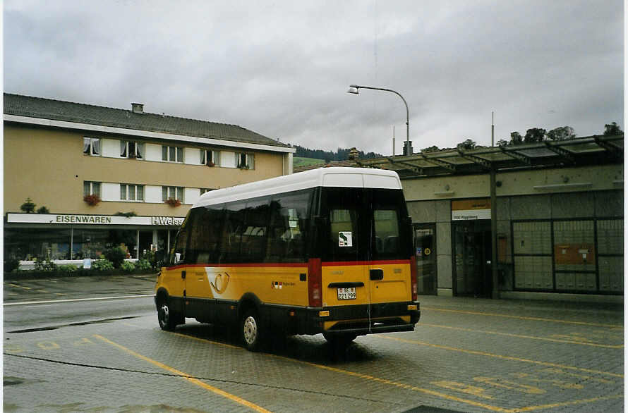(089'233) - Lthi, Hinterfultigen - BE 221'299 - Iveco am 19. August 2006 in Riggisberg, Post