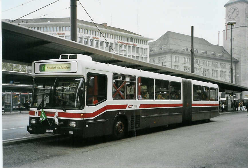 (090'303) - VBSG St. Gallen - Nr. 231/SG 198'231 - NAW/Hess am 15. Oktober 2006 beim Bahnhof St. Gallen