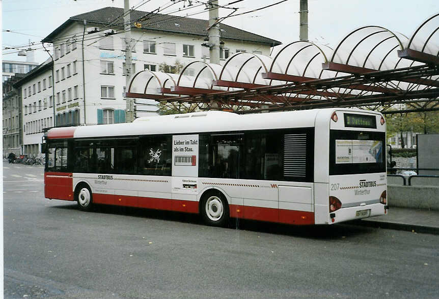 (090'517) - SW Winterthur - Nr. 207/ZH 730'207 - Solaris am 11. November 2006 beim Hauptbahnhof Winterthur