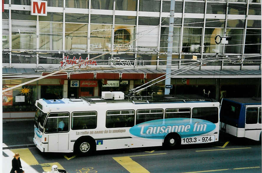 (093'636) - TL Lausanne - Nr. 732 - FBW/Hess Trolleybus am 7. April 2007 in Lausanne, Rue Neuve