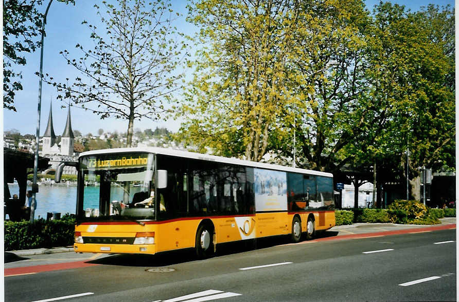 (093'932) - Bucheli, Kriens - Nr. 24/LU 159'865 - Setra am 13. April 2007 beim Bahnhof Luzern