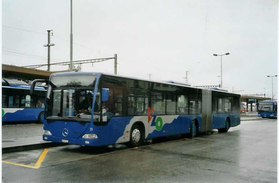 (095'203) - VZO Grningen - Nr. 21/ZH 167'321 - Mercedes am 2. Juni 2007 beim Bahnhof Wetzikon