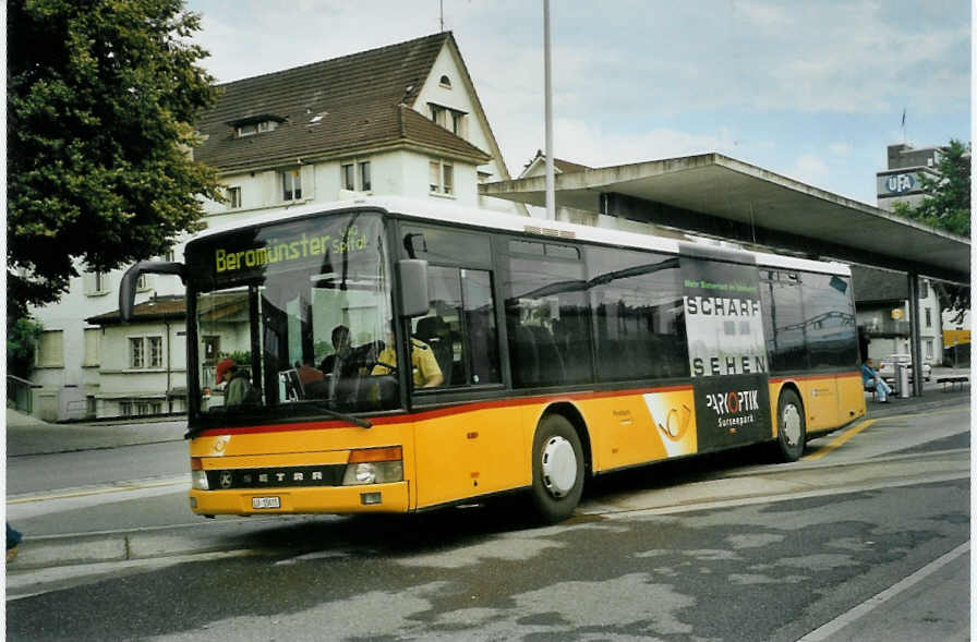 (095'811) - Hsler, Rickenbach - LU 15'615 - Setra am 25. Juni 2007 beim Bahnhof Sursee