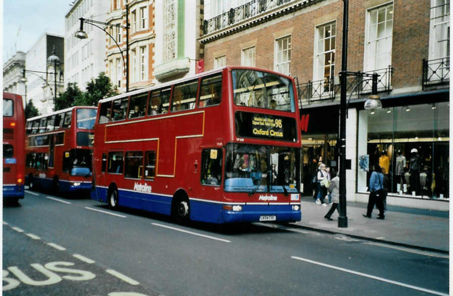 (098'936) - Metroline - Nr. VP 549/LK04 CVL - Dennis/Plaxton am 25. September 2007 in London, Oxford Street