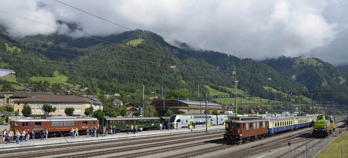 100 Jahre BLS: Blick ber das Bahnhofsgelnde Frutigen am sonnigen Festsonntag 30.06.2013