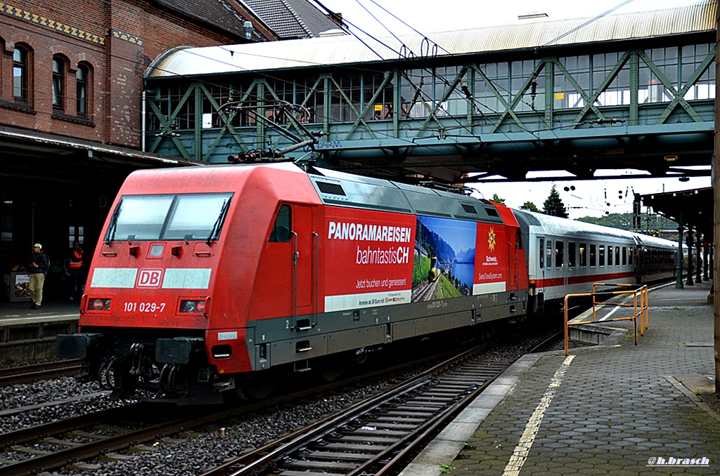 101 029-7 schob einen IC zum bf hh-harburg,01.09.15