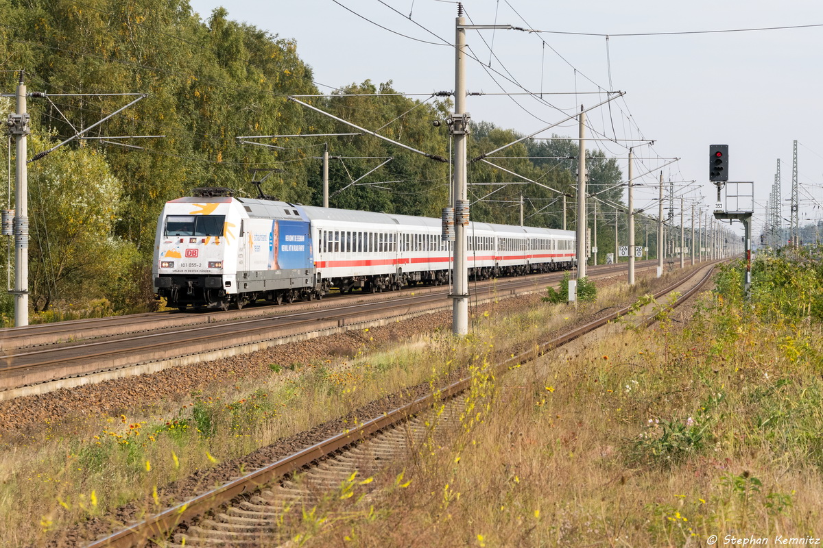 101 055-2  Schauinsland Reisen  mit dem IC 1917 von Berlin Gesundbrunnen nach Karlsruhe Hbf in Elstal. 04.10.2015