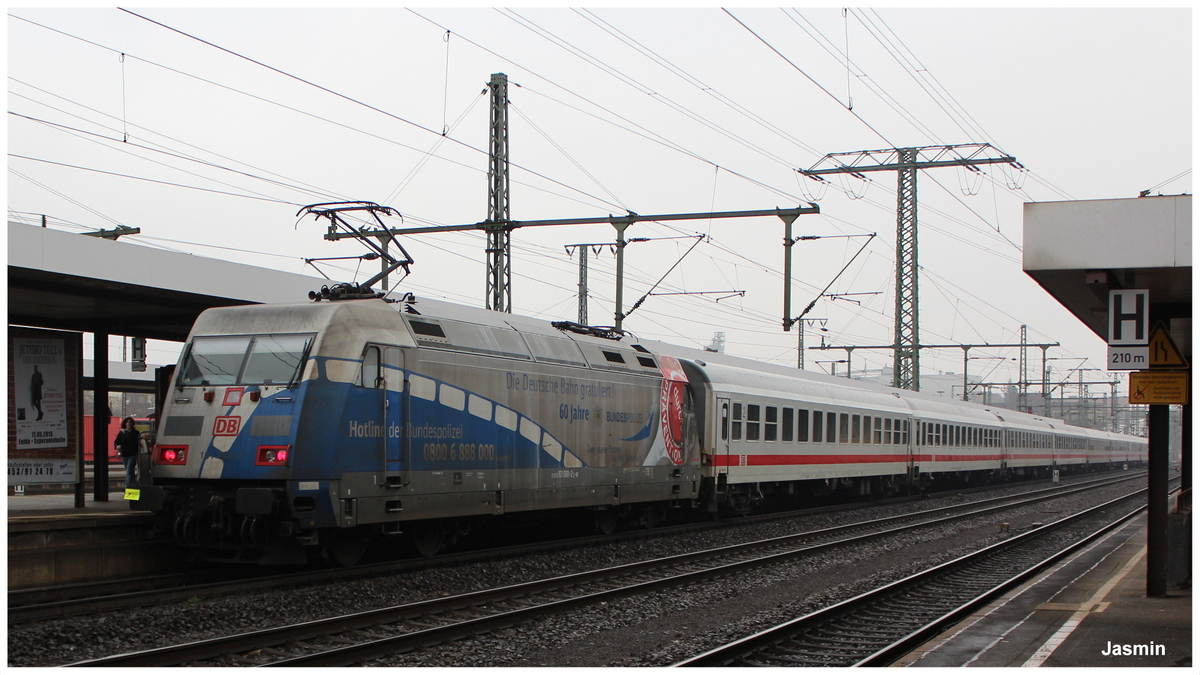 101 060  Bundespolizei  mit einem InterCity nach Frankfurt am 21.03.15 in Fulda