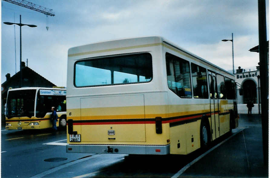 (101'616) - STI Thun - Nr.6/BE 26'667 - Volvo/FHS (ex TSG Blumenstein Nr. 6) am 8. Dezember 2007 beim Bahnhof Thun