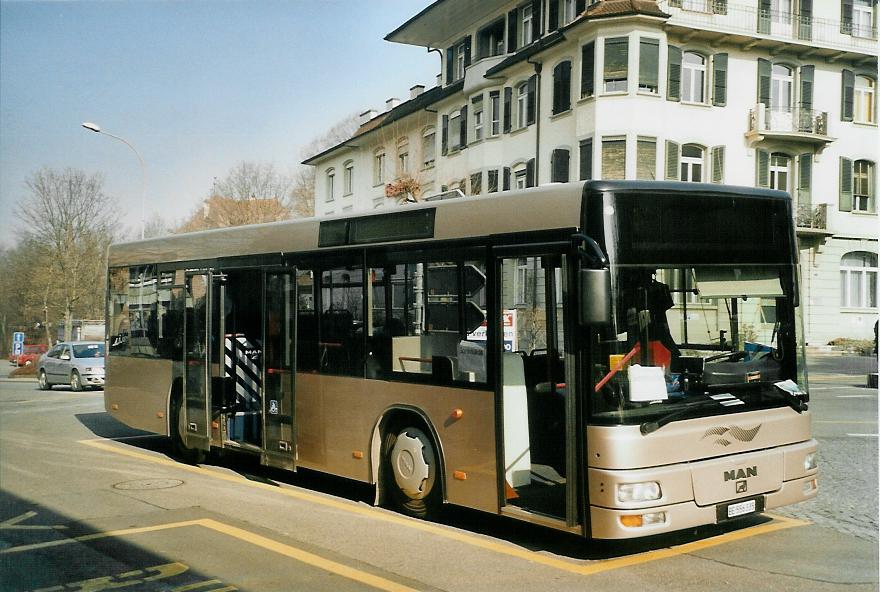 (104'201) - Lengacher, Mnsingen - Nr. 7/BE 556'335 - MAN/Gppel (ex AFA Adelboden Nr. 55; ex Matt, FL-Mauren Nr. 66) am 11. Februar 2008 beim Bahnhof Mnsingen