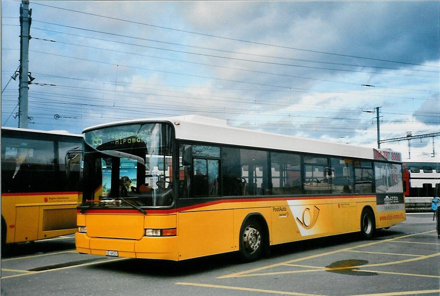 (104'907) - Schuler, Feusisberg - SZ 69'121 - Volvo/Hess am 1. Mrz 2008 beim Bahnhof Pfffikon