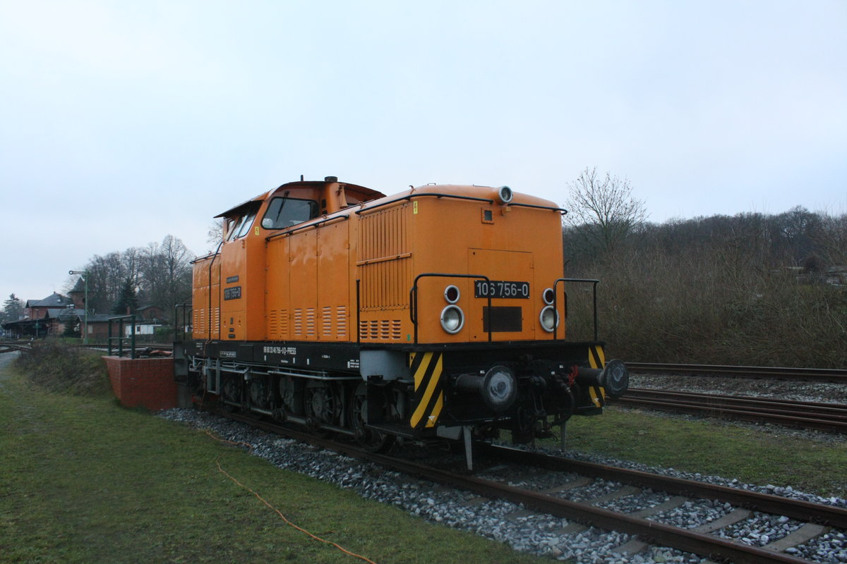 106 756 (346 756) abgestellt im Bahnhof Putbus am 21.12.20