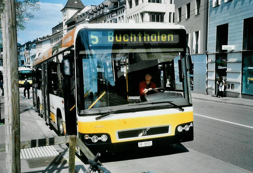 (106'820) - VBSH Schaffhausen - Nr. 1/SH 38'001 - Volvo am 26. April 2008 beim Bahnhof Schaffhausen