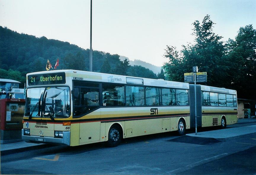 (108'003) - STI Thun - Nr. 66/BE 371'366 - Mercedes am 21. Juni 2008 beim Bahnhof Thun (prov. Haltestelle)