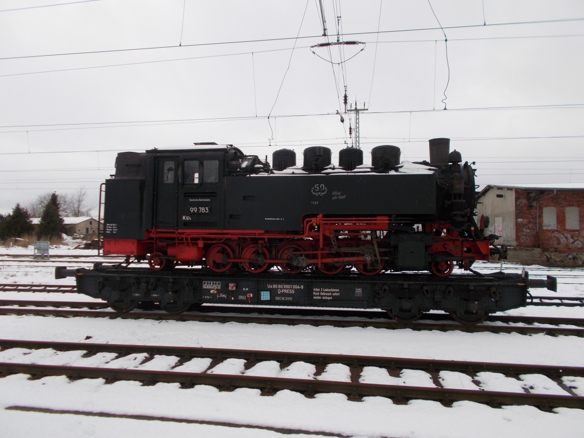 10km hat 99 1783,am 07.Februar 2015,schon geschafft als Sie von der PRESS 346 001 von Putbus nach Bergen/R�gen gebracht wurde.
