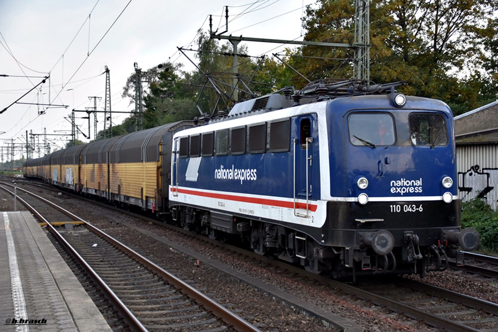 110 043-6 fuhr mit einen autozug durch hh-harburg,23.09.17