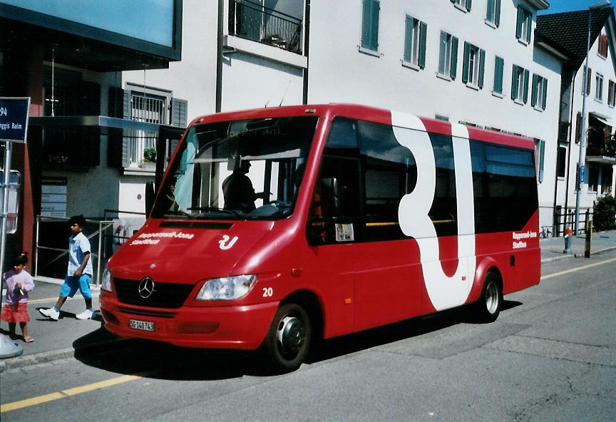 (110'409) - Schneider, Ermenswil - Nr. 20/SG 140'743 - Mercedes am 16. August 2008 beim Bahnhof Rapperswil