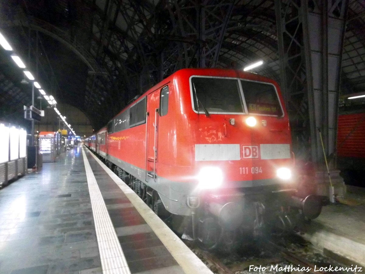 111 094 steht im Bahnhof Frankfurt (Main) Hbf zur Abfahrt nach Mannheim am 30.1.17 bereit