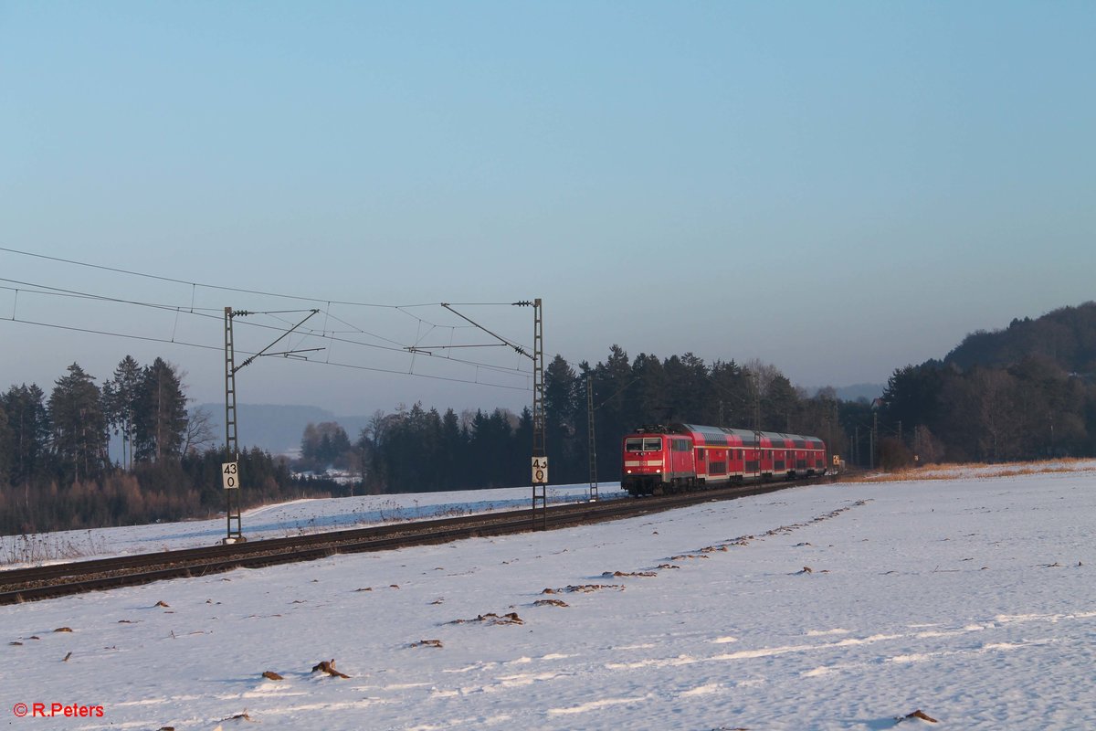 111 227 als RE 4858 München - Nürnberg bei Seubersdorf. 21.01.17