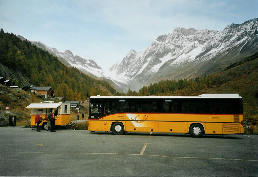 (111'502) - Jaggi, Kippel - Nr. 21/VS 5401 - Mercedes am 12. Oktober 2008 auf der Fafleralp