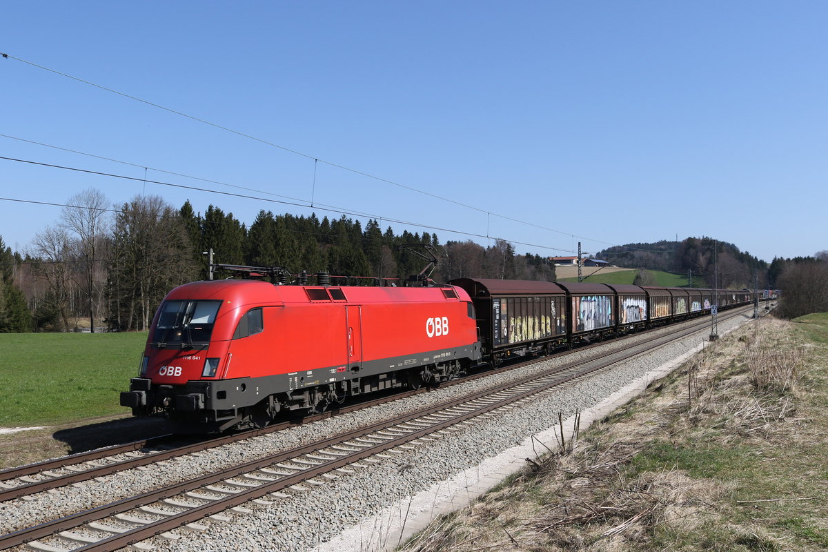 1116 041 mit einem gemischten Gterzug aus Salzburg kommend am 19. Mrz 2020 bei Grabensttt.