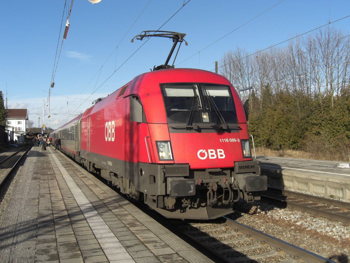 1116 086-8 am 28. Januar 2007 im Bahnhof von Prien am Chiemsee.