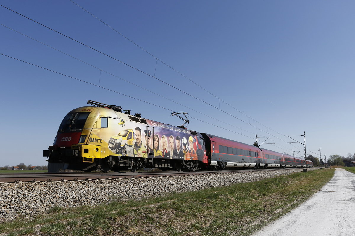 1116 153  AMTC  am 1. April 2017 mit einem Railjet von Salzburg kommend. Aufgenommen bei bersee am Chiemsee.