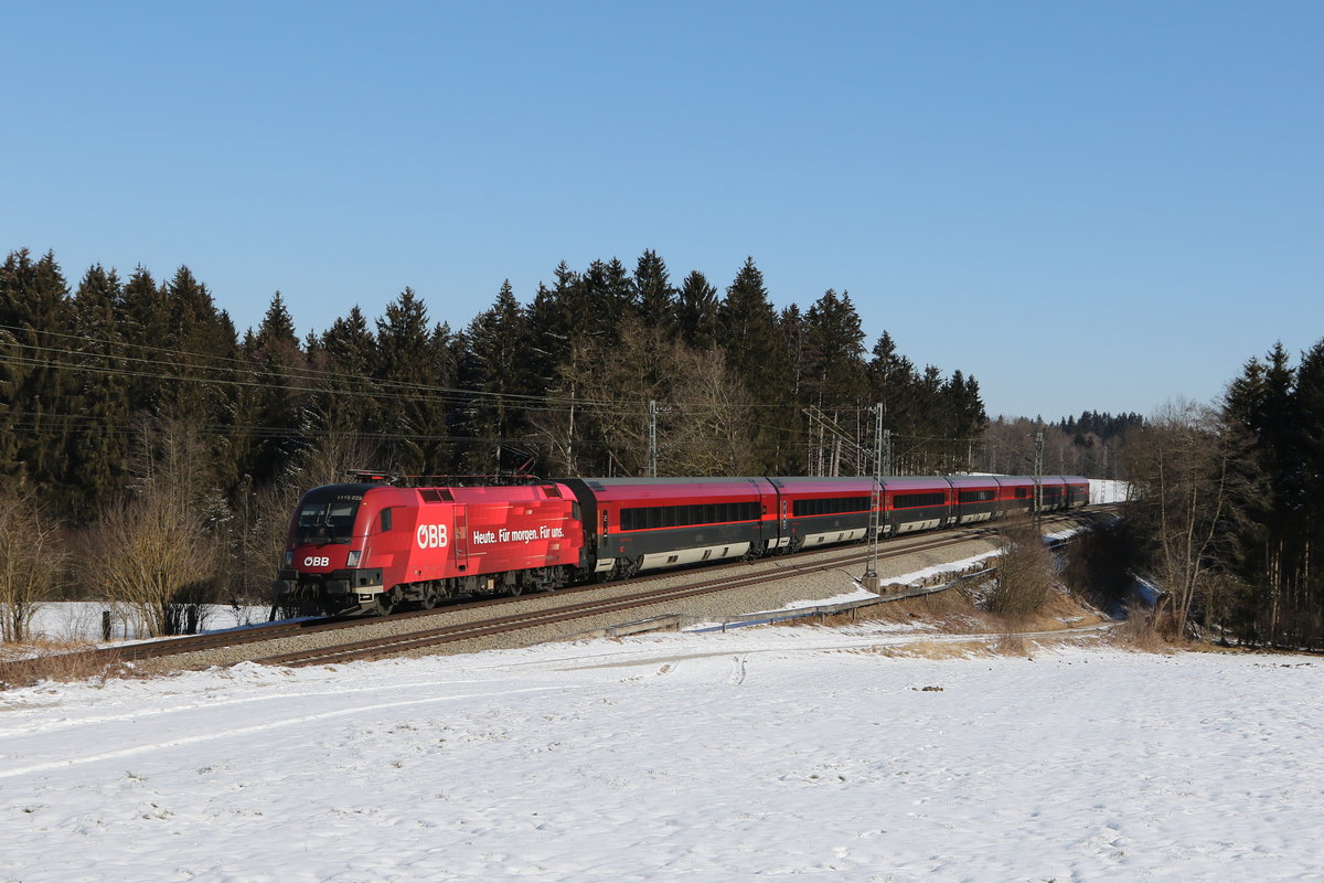 1116 225  Heute. Fr morgen. Fr uns.  mit einem Railjet aus Salzburg kommend am 13. Februar 2021 bei Grabensttt.