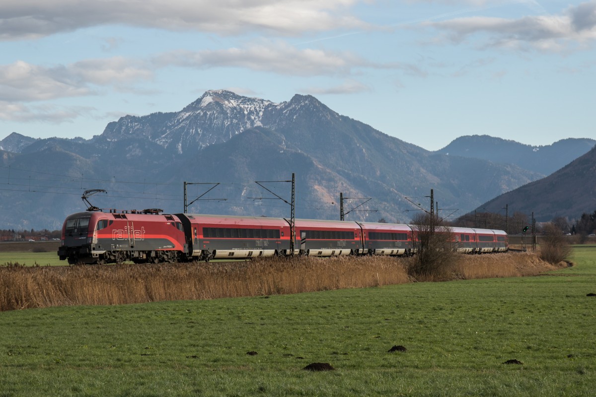 1116 235-3 am 4. Dezember 2015 bei Bernau am Chiemsee.