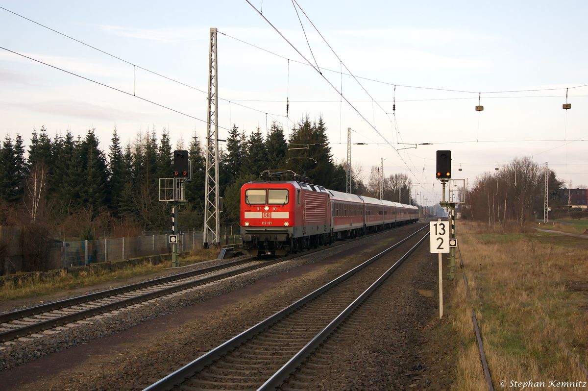 112 121 mit dem IRE  Berlin-Hamburg-Express  (IRE 18095) von Hamburg Hbf nach Berlin Ostbahnhof in Eichstedt (Altmark). 18.01.2015