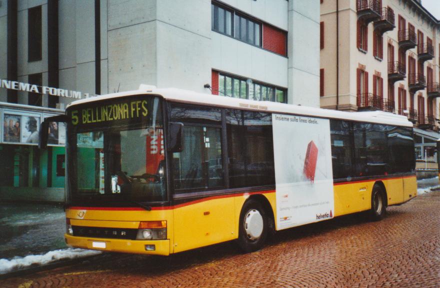 (112'728) - AutoPostale Ticino - TI 215'324 - Setra (ex P 25'613) am 11. Dezember 2008 beim Bahnhof Bellinzona