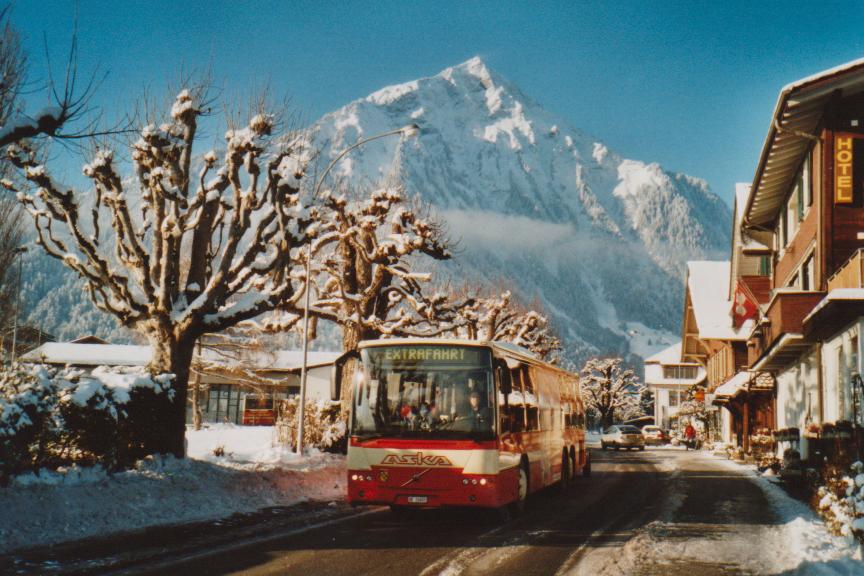 (112'836) - ASKA Aeschi - Nr. 1/BE 26'869 - Volvo am 13. Dezember 2008 in Aeschi, Alleestrasse