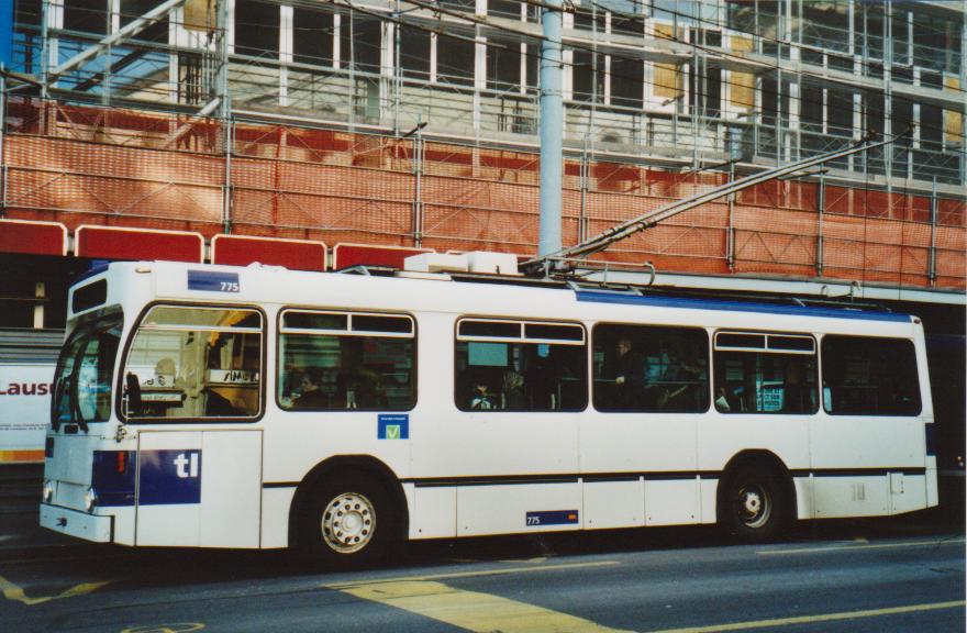 (113'119) - TL Lausanne - Nr. 775 - NAW/Lauber Trolleybus am 22. Dezember 2008 in Lausanne, Rue Neuve
