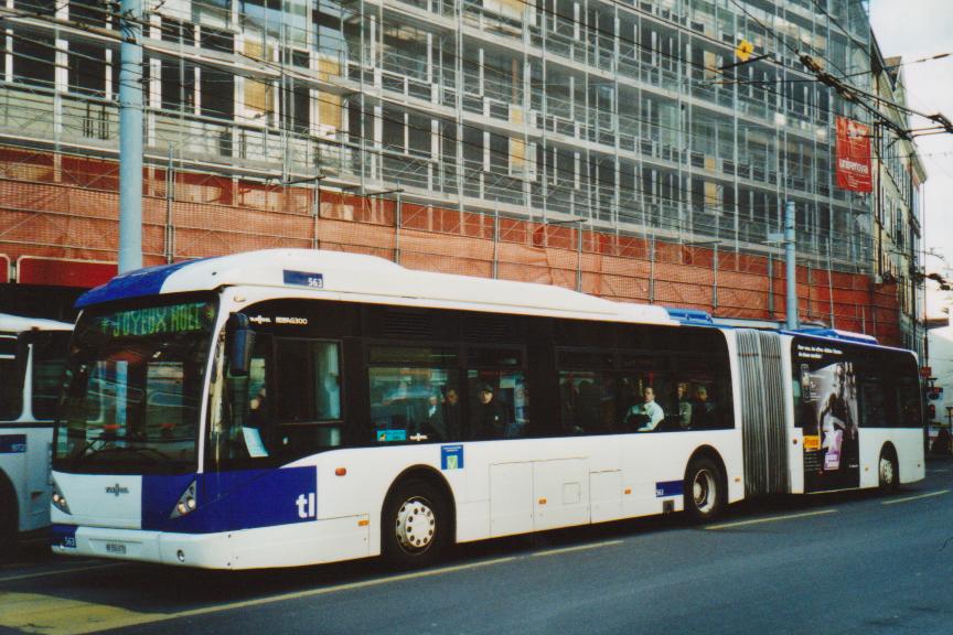 (113'121) - TL Lausanne - Nr. 563/VD 550'071 - Van Hool am 22. Dezember 2008 in Lausanne, Rue Neuve